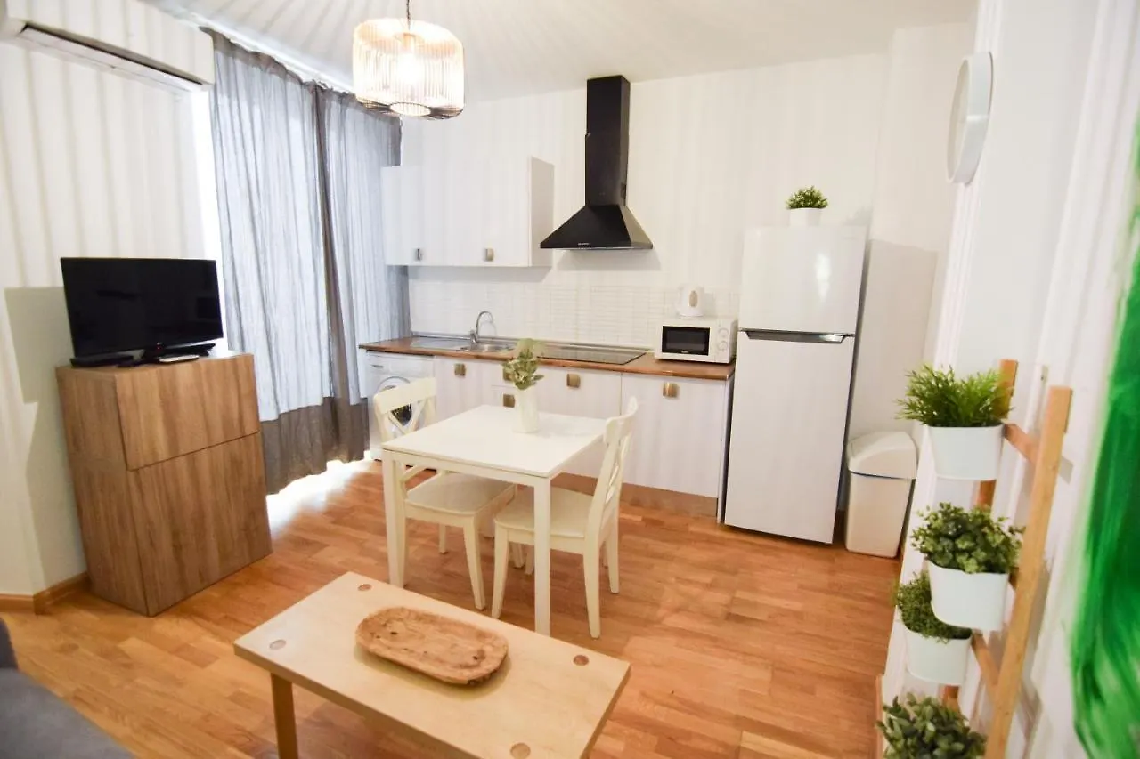 Letmalaga Carreteria Apartment  Malaga