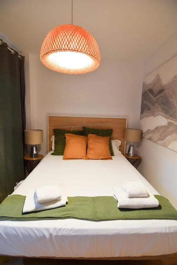 Letmalaga Carreteria Apartment