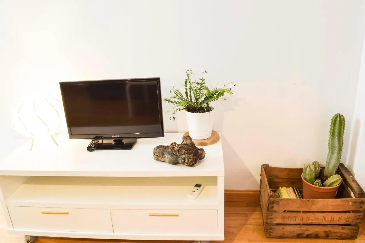 Letmalaga Carreteria Apartment